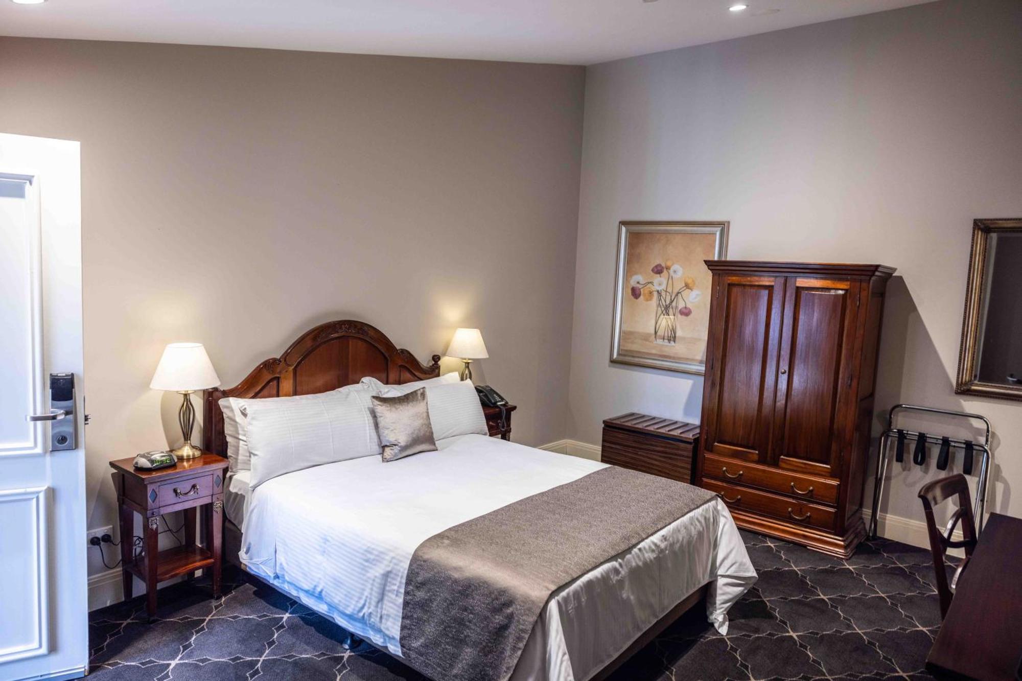 Royal Hotel Randwick Сидни Екстериор снимка