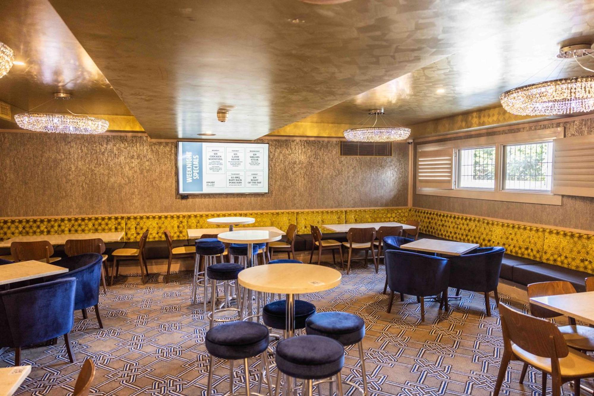 Royal Hotel Randwick Сидни Екстериор снимка