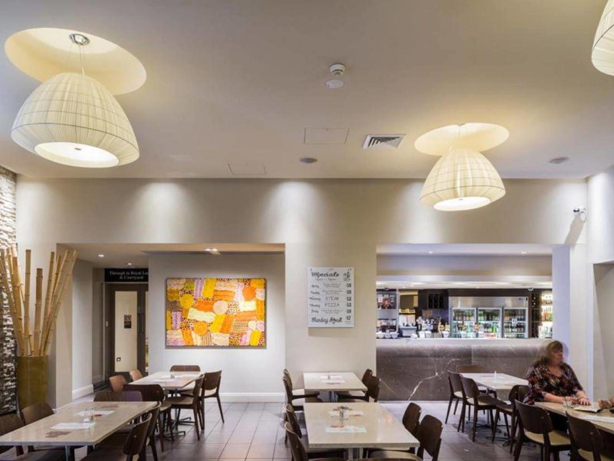 Royal Hotel Randwick Сидни Екстериор снимка
