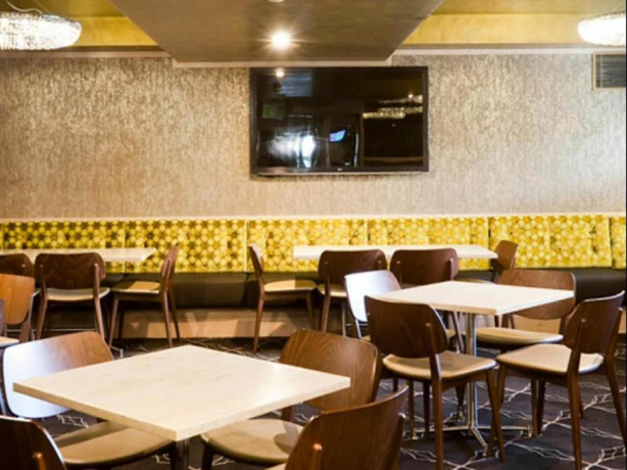 Royal Hotel Randwick Сидни Екстериор снимка